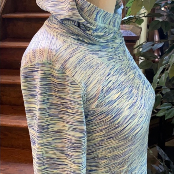 Athleta pull over Hoodie SZ Small - Picture 3 of 9